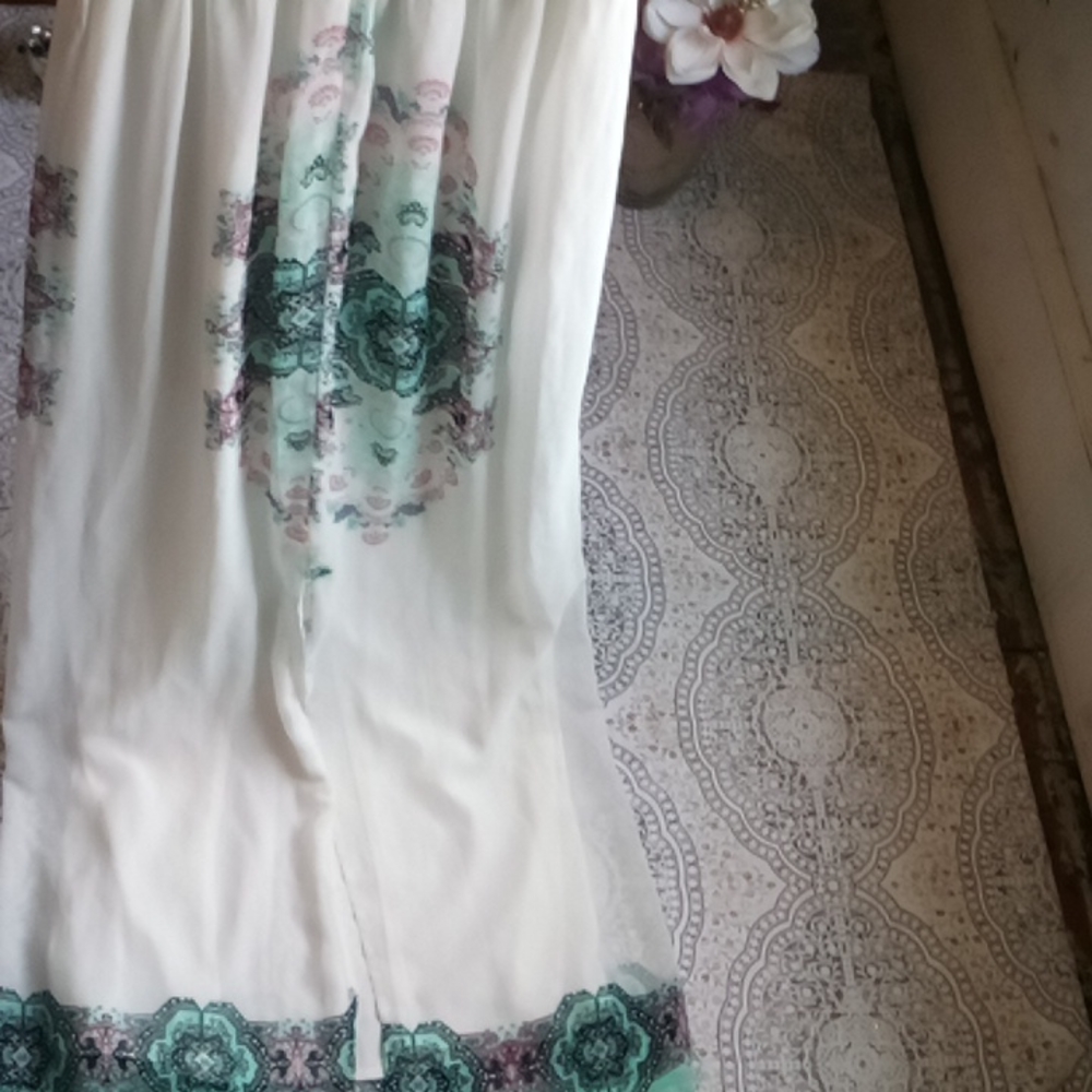 Lily Rose XS Maxi Dress - Picture 11 of 16